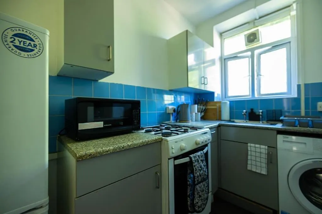 Апартаменты Pristine 3 Beds Hackney E9 Лондон