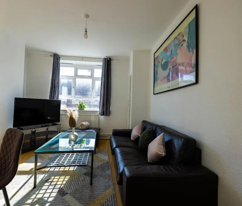 Апартаменты Pristine 3 Beds Hackney E9 Лондон